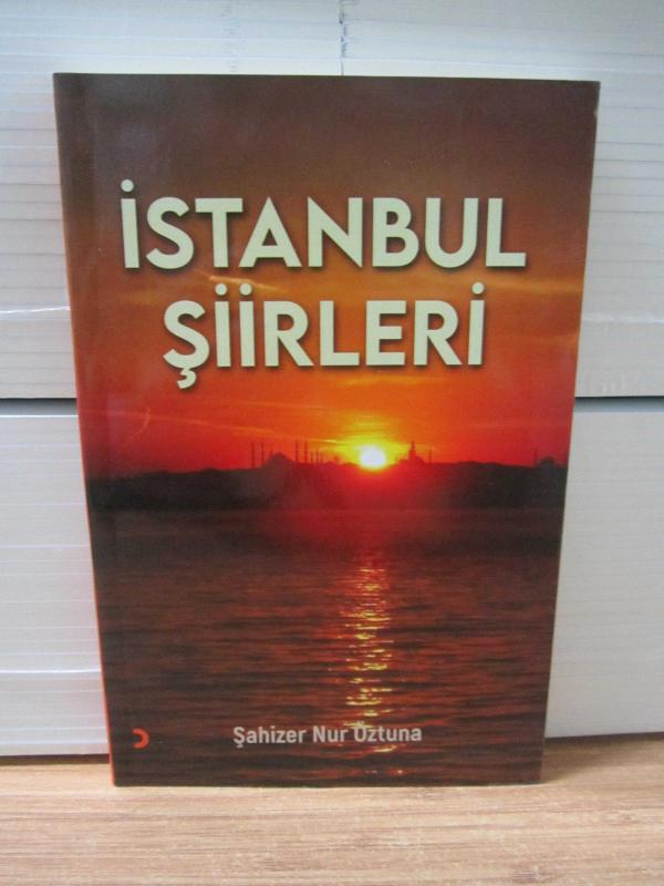 İstanbul Şiirleri