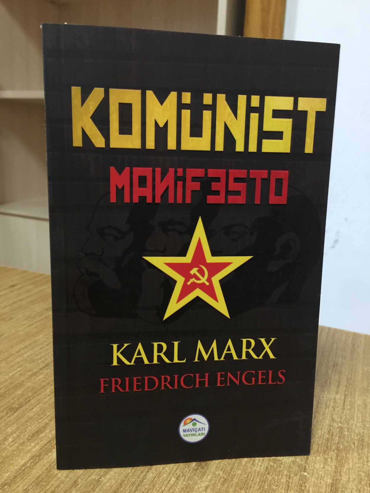 Komünist Manifesto - Karl Marx Friedrich Engels