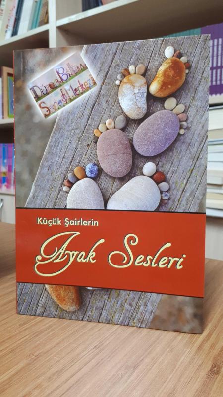 Küçük Şairlerin Ayak Sesleri